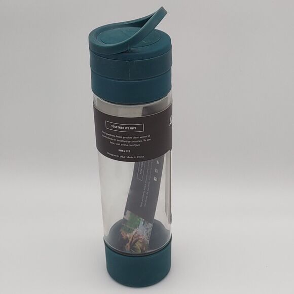 NEW Avana Makai 19 oz Deep See Green Glass Water Bottle ~ Dual Opening - Picture 6 of 7